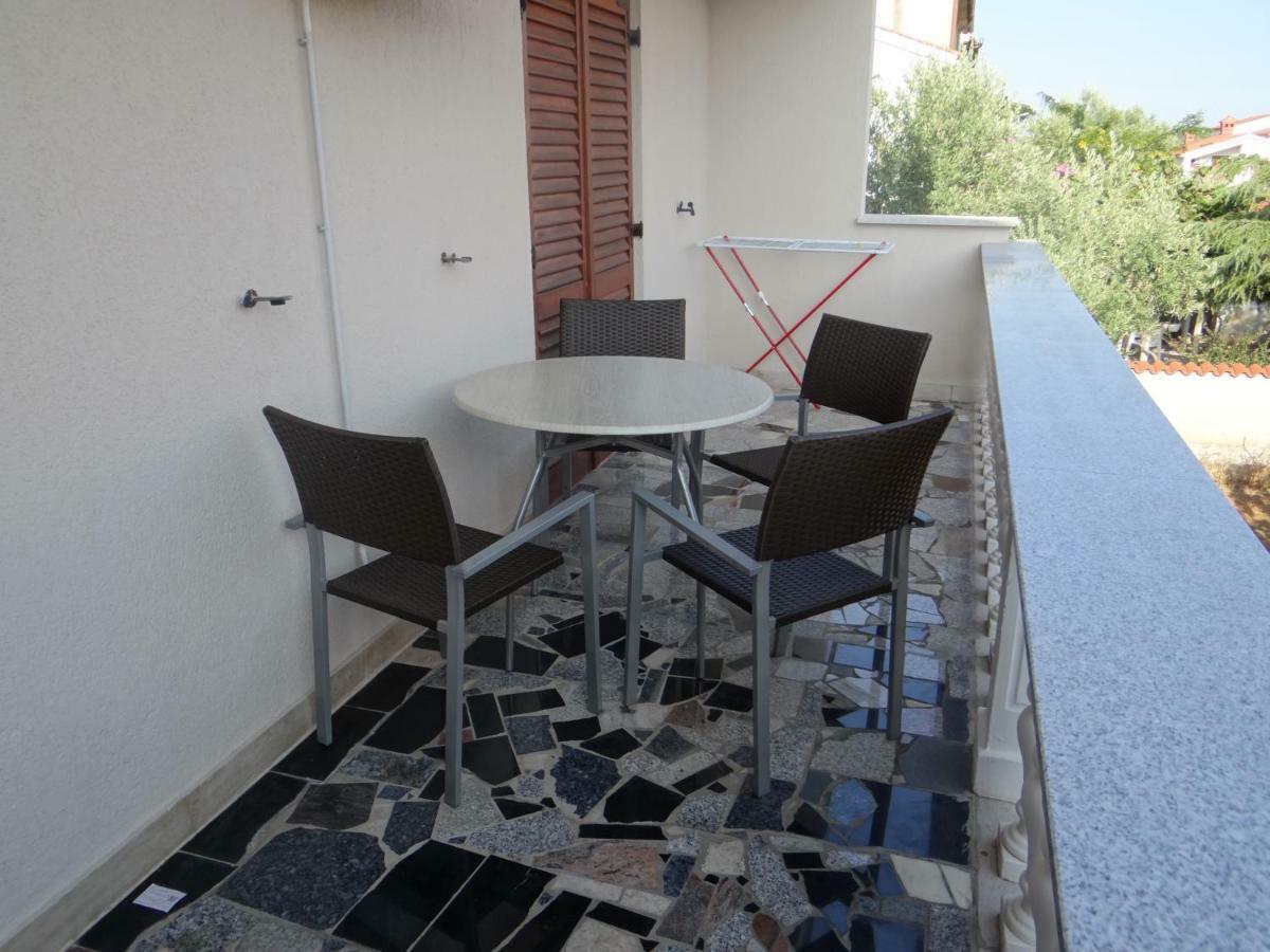 Apartment Mira Pula Exterior foto