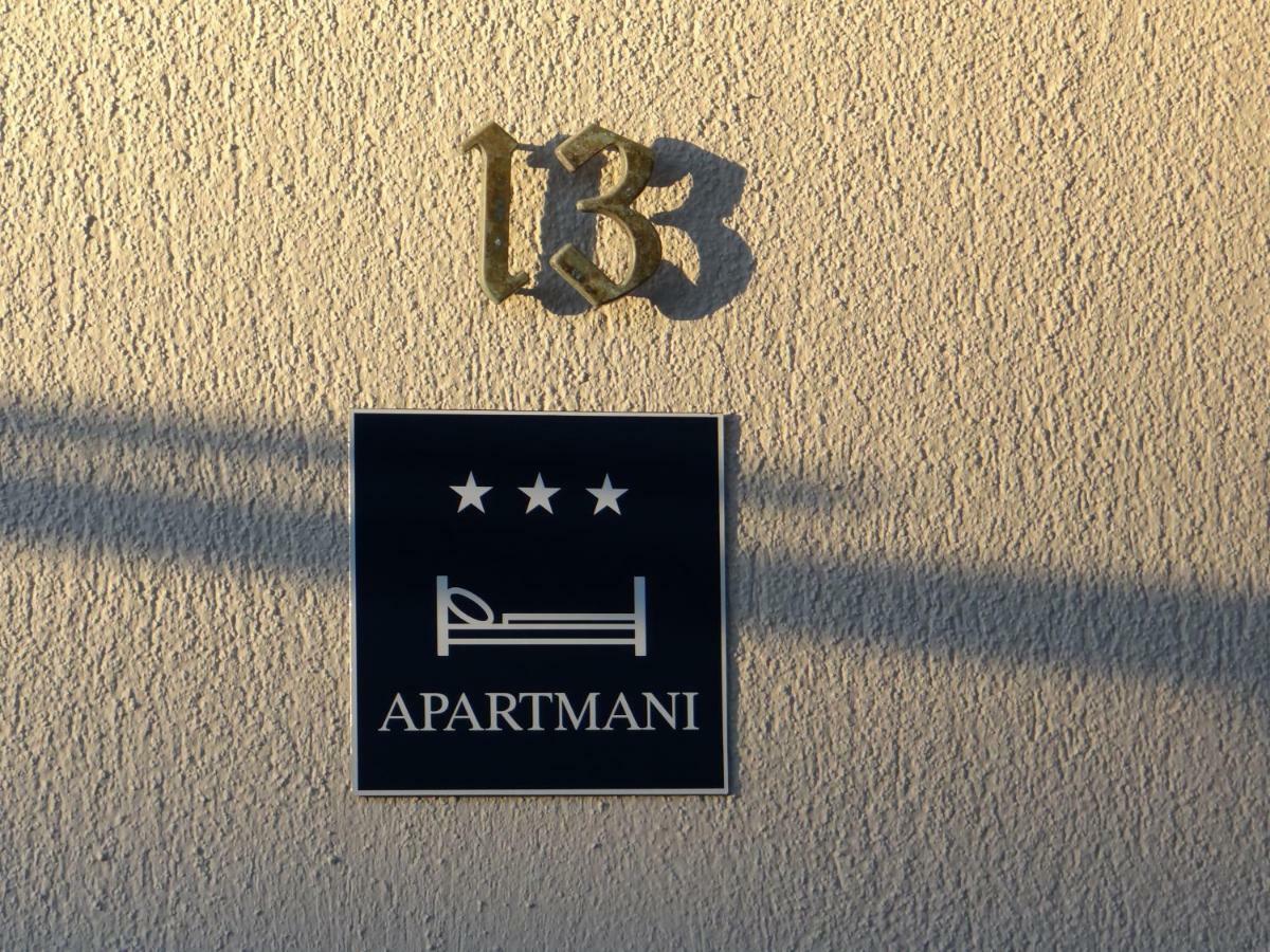 Apartment Mira Pula Exterior foto